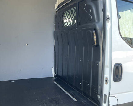 Белый Ивеко Дейли, объемом двигателя 3 л и пробегом 234 тыс. км за 26999 $, фото 18 на Automoto.ua