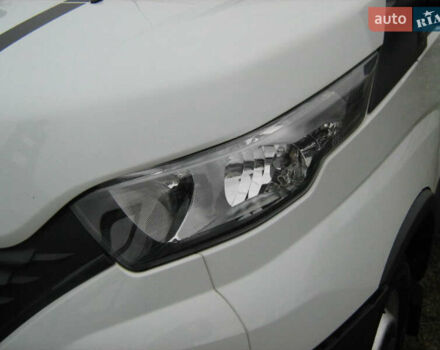 Білий Івеко Дейлі, об'ємом двигуна 2.29 л та пробігом 380 тис. км за 18900 $, фото 4 на Automoto.ua