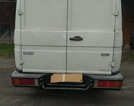 Білий Івеко Дейлі, об'ємом двигуна 2.5 л та пробігом 320 тис. км за 3500 $, фото 5 на Automoto.ua