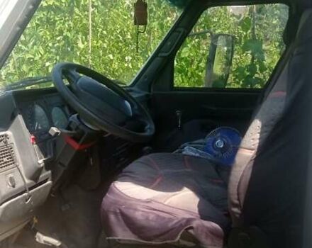 Белый Ивеко Дейли, объемом двигателя 2.8 л и пробегом 5 тыс. км за 4650 $, фото 3 на Automoto.ua