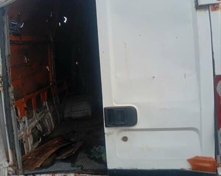 Белый Ивеко Дейли, объемом двигателя 2.8 л и пробегом 500 тыс. км за 2000 $, фото 4 на Automoto.ua