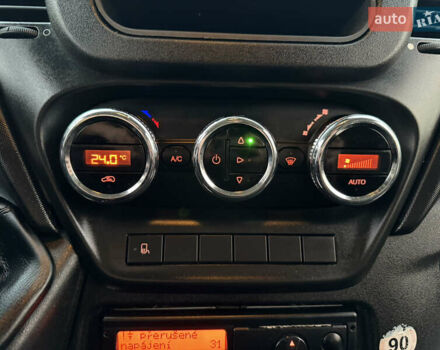 Белый Ивеко Дейли, объемом двигателя 3 л и пробегом 231 тыс. км за 30400 $, фото 27 на Automoto.ua