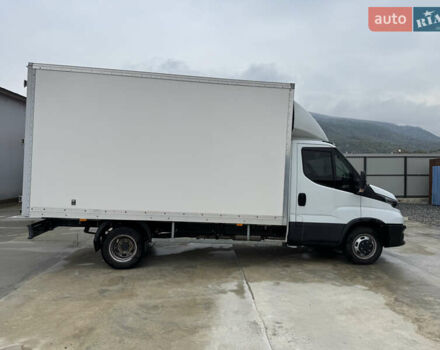 Білий Івеко Дейлі, об'ємом двигуна 3 л та пробігом 24 тис. км за 32500 $, фото 4 на Automoto.ua