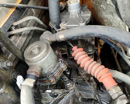 Белый Ивеко Дейли, объемом двигателя 2.4 л и пробегом 250 тыс. км за 1400 $, фото 4 на Automoto.ua