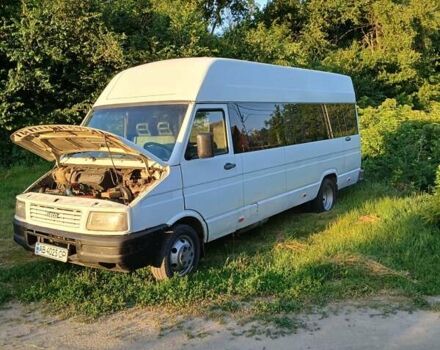 Белый Ивеко Дейли, объемом двигателя 2.8 л и пробегом 100 тыс. км за 2300 $, фото 14 на Automoto.ua