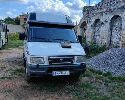 Белый Ивеко Дейли, объемом двигателя 2.8 л и пробегом 1000 тыс. км за 4000 $, фото 1 на Automoto.ua