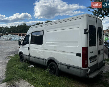 Белый Ивеко Дейли, объемом двигателя 2.8 л и пробегом 410 тыс. км за 3000 $, фото 3 на Automoto.ua
