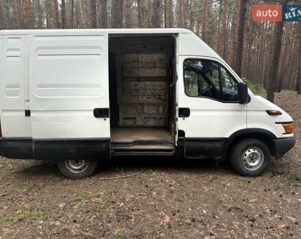 Белый Ивеко Дейли, объемом двигателя 2.8 л и пробегом 364 тыс. км за 4200 $, фото 3 на Automoto.ua