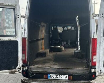 Белый Ивеко Дейли, объемом двигателя 2.8 л и пробегом 670 тыс. км за 7300 $, фото 10 на Automoto.ua