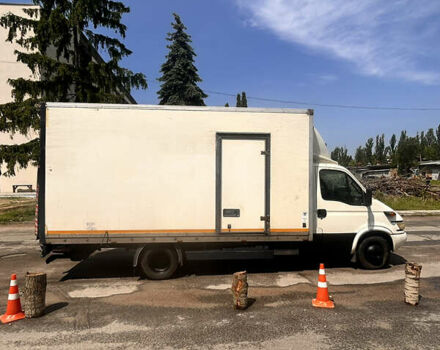 Белый Ивеко Дейли, объемом двигателя 2.8 л и пробегом 555 тыс. км за 8800 $, фото 1 на Automoto.ua