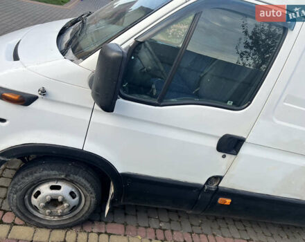 Білий Івеко Дейлі, об'ємом двигуна 2.8 л та пробігом 350 тис. км за 8200 $, фото 5 на Automoto.ua