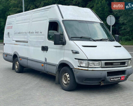 Белый Ивеко Дейли, объемом двигателя 2.3 л и пробегом 325 тыс. км за 4990 $, фото 2 на Automoto.ua