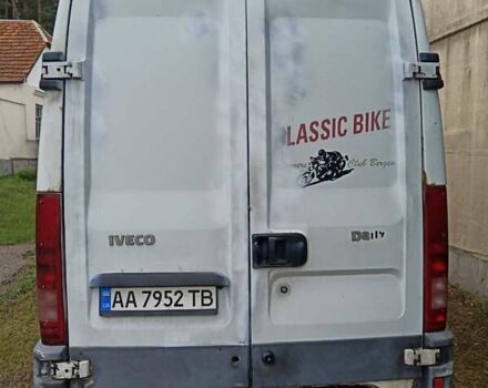 Белый Ивеко Дейли, объемом двигателя 2.29 л и пробегом 325 тыс. км за 5800 $, фото 10 на Automoto.ua