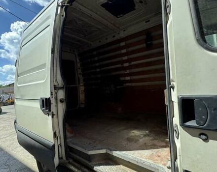 Білий Івеко Дейлі, об'ємом двигуна 2.3 л та пробігом 349 тис. км за 6200 $, фото 8 на Automoto.ua