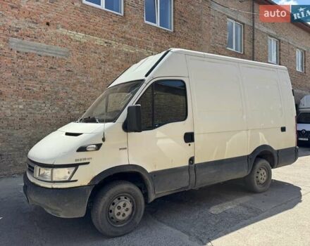 Белый Ивеко Дейли, объемом двигателя 2.3 л и пробегом 349 тыс. км за 5500 $, фото 4 на Automoto.ua