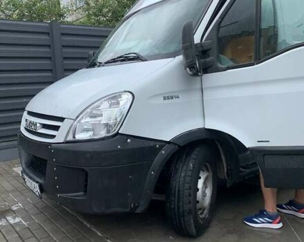 Белый Ивеко Дейли, объемом двигателя 2.29 л и пробегом 285 тыс. км за 7600 $, фото 1 на Automoto.ua