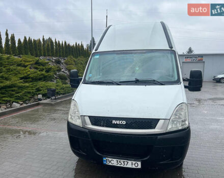 Белый Ивеко Дейли, объемом двигателя 3 л и пробегом 397 тыс. км за 12700 $, фото 1 на Automoto.ua