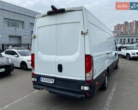 Белый Ивеко Дейли, объемом двигателя 2.3 л и пробегом 272 тыс. км за 14000 $, фото 5 на Automoto.ua