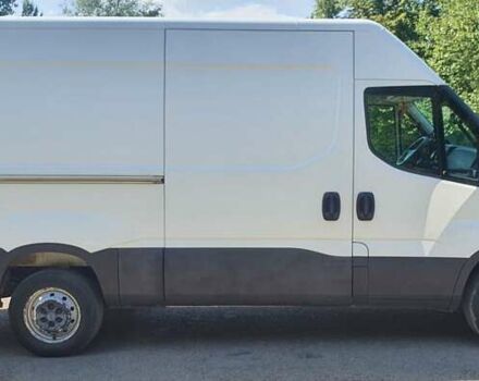 Білий Івеко Дейлі, об'ємом двигуна 2.3 л та пробігом 348 тис. км за 18500 $, фото 4 на Automoto.ua