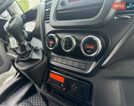 Белый Ивеко Дейли, объемом двигателя 0 л и пробегом 255 тыс. км за 26900 $, фото 33 на Automoto.ua
