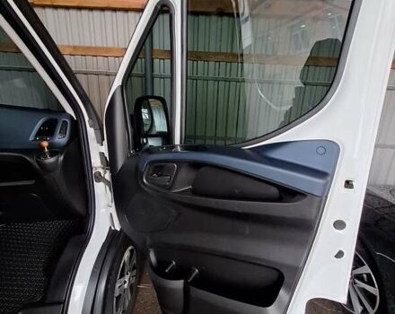 Білий Івеко Дейлі, об'ємом двигуна 2.3 л та пробігом 300 тис. км за 21000 $, фото 30 на Automoto.ua