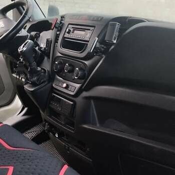 Белый Ивеко Дейли, объемом двигателя 3 л и пробегом 370 тыс. км за 32600 $, фото 10 на Automoto.ua