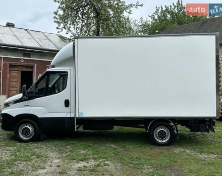 Белый Ивеко Дейли, объемом двигателя 3 л и пробегом 298 тыс. км за 24800 $, фото 10 на Automoto.ua