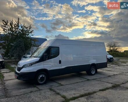 Белый Ивеко Дейли, объемом двигателя 3 л и пробегом 301 тыс. км за 27500 $, фото 1 на Automoto.ua