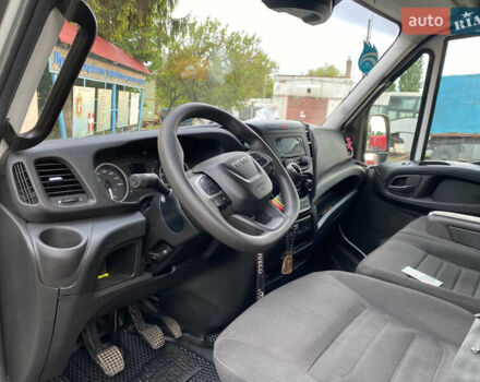 Білий Івеко Дейлі, об'ємом двигуна 3 л та пробігом 207 тис. км за 33000 $, фото 3 на Automoto.ua