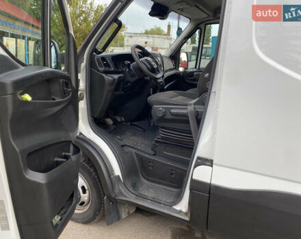 Білий Івеко Дейлі, об'ємом двигуна 3 л та пробігом 207 тис. км за 33000 $, фото 11 на Automoto.ua