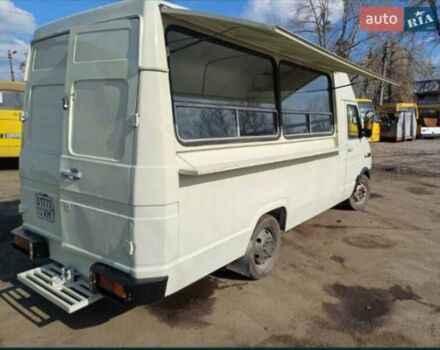 Белый Ивеко Дейли, объемом двигателя 2.8 л и пробегом 120 тыс. км за 1900 $, фото 8 на Automoto.ua