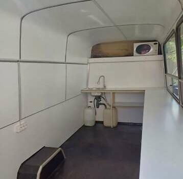 Белый Ивеко Дейли, объемом двигателя 2.8 л и пробегом 120 тыс. км за 1900 $, фото 4 на Automoto.ua