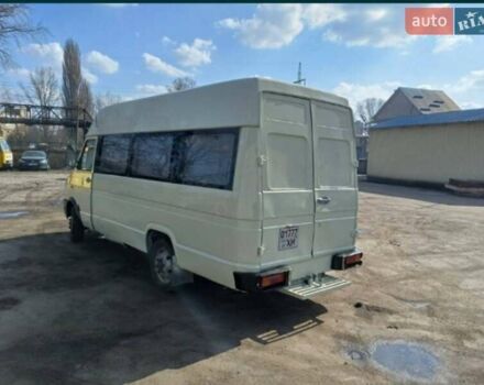 Белый Ивеко Дейли, объемом двигателя 2.8 л и пробегом 120 тыс. км за 1900 $, фото 1 на Automoto.ua