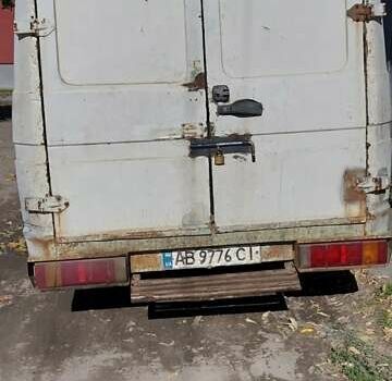 Белый Ивеко Дейли, объемом двигателя 2.8 л и пробегом 500 тыс. км за 1550 $, фото 2 на Automoto.ua