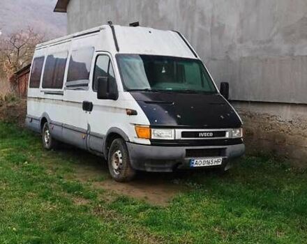 Белый Ивеко Дейли, объемом двигателя 2.8 л и пробегом 400 тыс. км за 2700 $, фото 2 на Automoto.ua