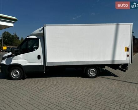 Білий Івеко Дейлі, об'ємом двигуна 2.3 л та пробігом 271 тис. км за 17999 $, фото 7 на Automoto.ua