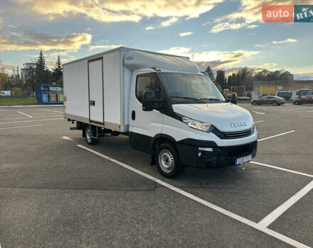 Белый Ивеко Дейли, объемом двигателя 2.3 л и пробегом 271 тыс. км за 18500 $, фото 3 на Automoto.ua