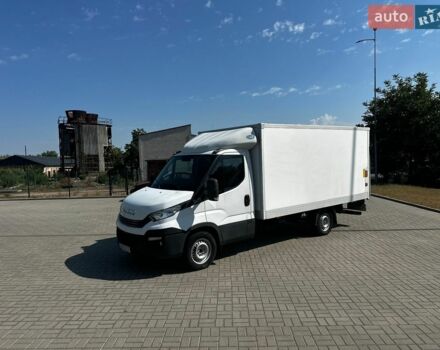 Білий Івеко Дейлі, об'ємом двигуна 2.3 л та пробігом 271 тис. км за 17999 $, фото 8 на Automoto.ua