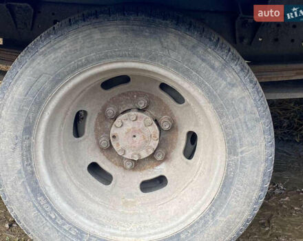 Белый Ивеко Дейли, объемом двигателя 2.8 л и пробегом 380 тыс. км за 2600 $, фото 7 на Automoto.ua