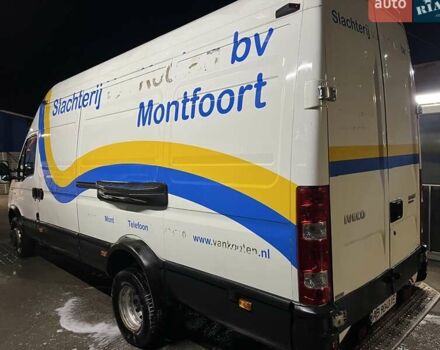 Белый Ивеко Дейли, объемом двигателя 2.8 л и пробегом 356 тыс. км за 14000 $, фото 3 на Automoto.ua