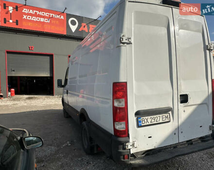 Белый Ивеко Дейли, объемом двигателя 3 л и пробегом 400 тыс. км за 8300 $, фото 4 на Automoto.ua