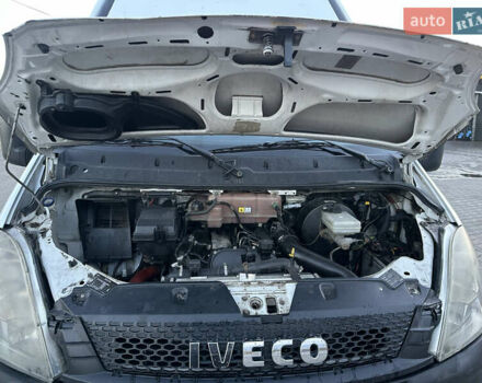 Івеко Дейлі 2012 у Тернополі на Automoto.ua Білий Івеко Дейлі, об'ємом двигуна 3 л та пробігом 500 тис. км за 7200 $, фото 2 на Automoto.ua