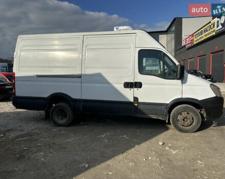 Белый Ивеко Дейли, объемом двигателя 3 л и пробегом 400 тыс. км за 8300 $, фото 2 на Automoto.ua