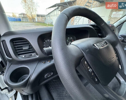 Білий Івеко Дейлі, об'ємом двигуна 3 л та пробігом 311 тис. км за 23800 $, фото 44 на Automoto.ua