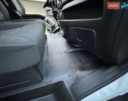 Білий Івеко Дейлі, об'ємом двигуна 3 л та пробігом 311 тис. км за 23800 $, фото 55 на Automoto.ua