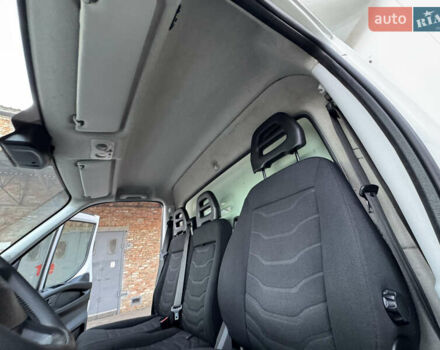 Білий Івеко Дейлі, об'ємом двигуна 3 л та пробігом 311 тис. км за 23800 $, фото 43 на Automoto.ua