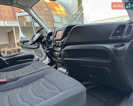 Білий Івеко Дейлі, об'ємом двигуна 3 л та пробігом 311 тис. км за 23800 $, фото 52 на Automoto.ua