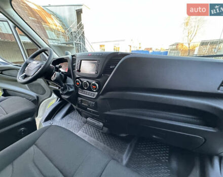 Білий Івеко Дейлі, об'ємом двигуна 3 л та пробігом 311 тис. км за 23800 $, фото 56 на Automoto.ua