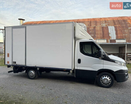 Білий Івеко Дейлі, об'ємом двигуна 3 л та пробігом 311 тис. км за 23800 $, фото 6 на Automoto.ua