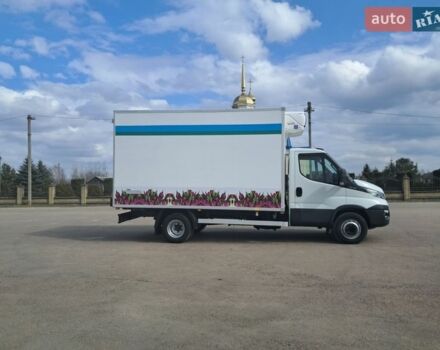 Белый Ивеко Дейли, объемом двигателя 3 л и пробегом 333 тыс. км за 31800 $, фото 3 на Automoto.ua